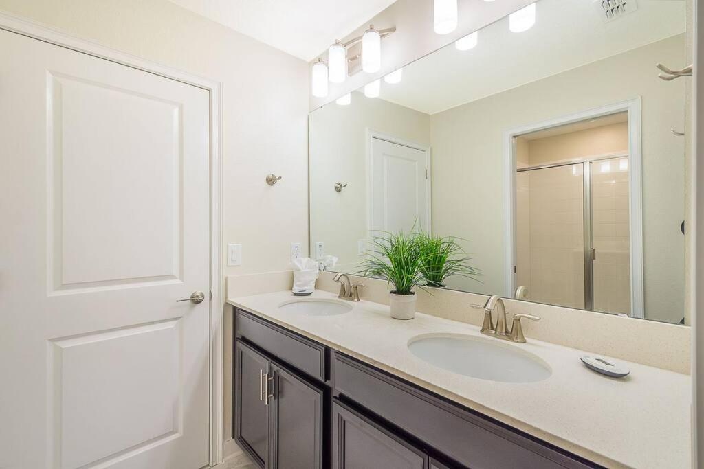 Luxury Villa Inside Storey Lake, Kissimmee - No Extra Fees Eksteriør billede