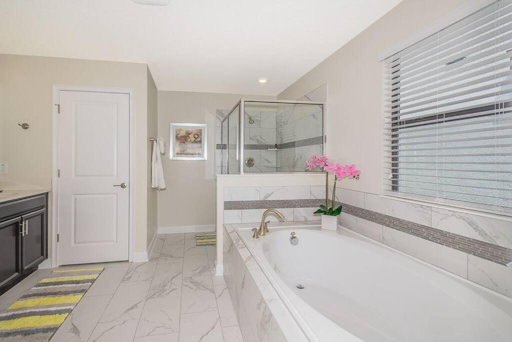 Luxury Villa Inside Storey Lake, Kissimmee - No Extra Fees Eksteriør billede